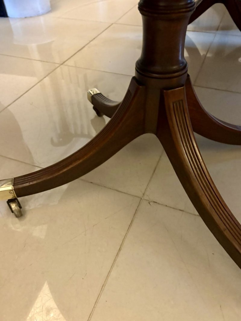 Antique Georgian Mahogany Triple Pillar Dining Table 12–14 Seater Extending with Two Leaves - Image 8